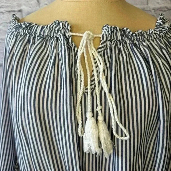 Matty M Off Shoulder Blue & White Pin Stripe Blouse w/ Keyhole Tie Women Large - Picture 3 of 12